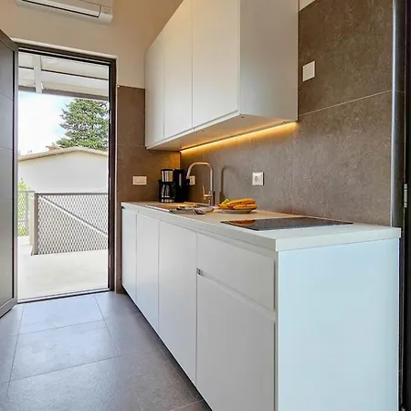 Carla * Novigrad Istria